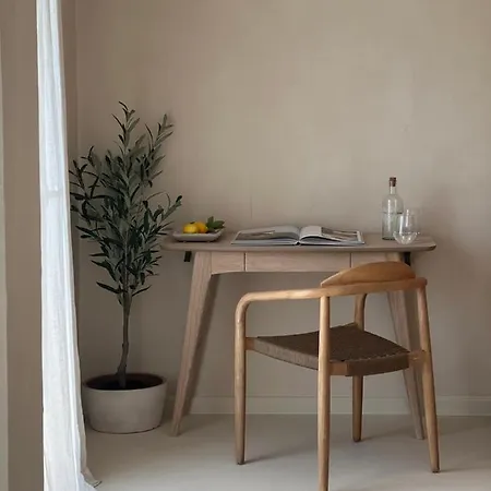 Oda ve Kahvaltı Lo͝or Luxury 4*