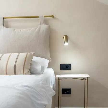 Oda ve Kahvaltı Lo͝or Luxury