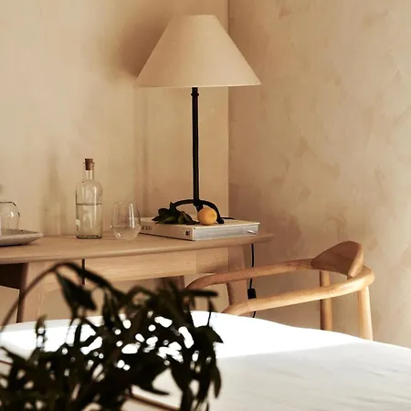 Oda ve Kahvaltı Lo͝or Luxury