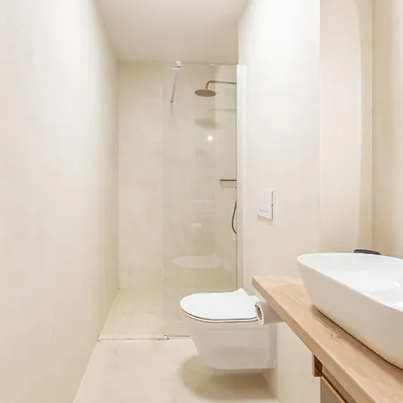 Oda ve Kahvaltı Lo͝or Luxury 4*