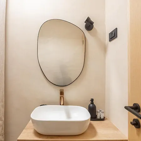 Lo͝or Luxury Oda ve Kahvaltı Stobreč