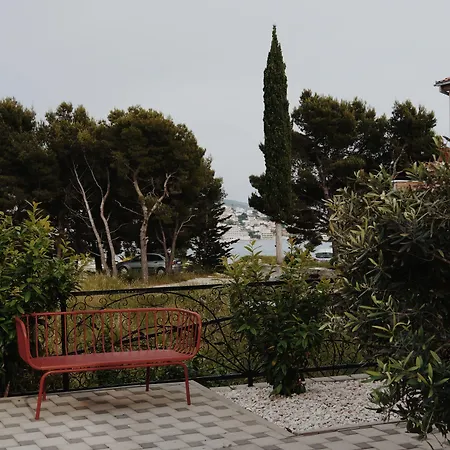 Lo͝or Luxury 4* Stobreč