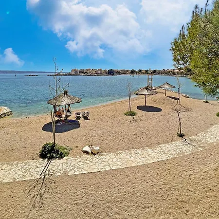 krevet i doručak Lo͝or Luxury