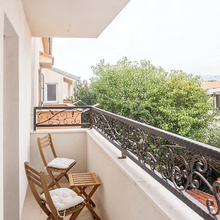 Lo͝or Luxury Retreat 4* Stobreč