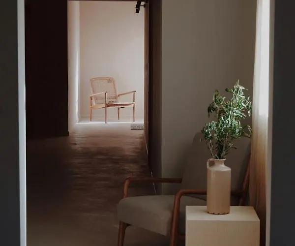 לינה וארוחת בוקר Lo͝or Luxury סטוברץ