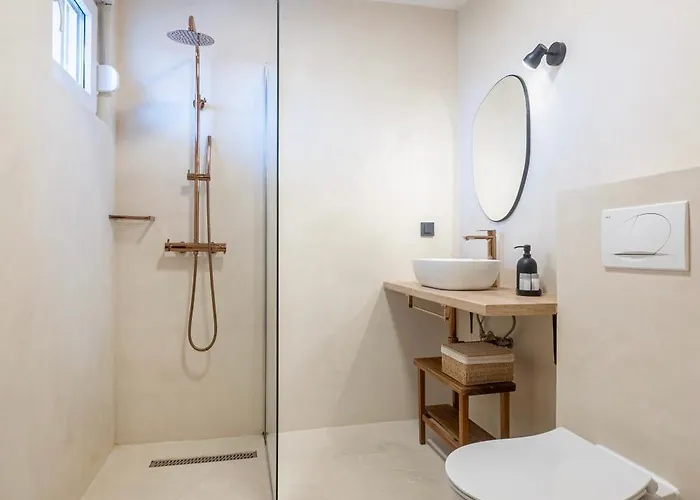 Lo͝or Luxury לינה וארוחת בוקר סטוברץ