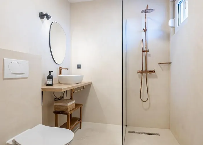 Lo͝or Luxury לינה וארוחת בוקר 4*