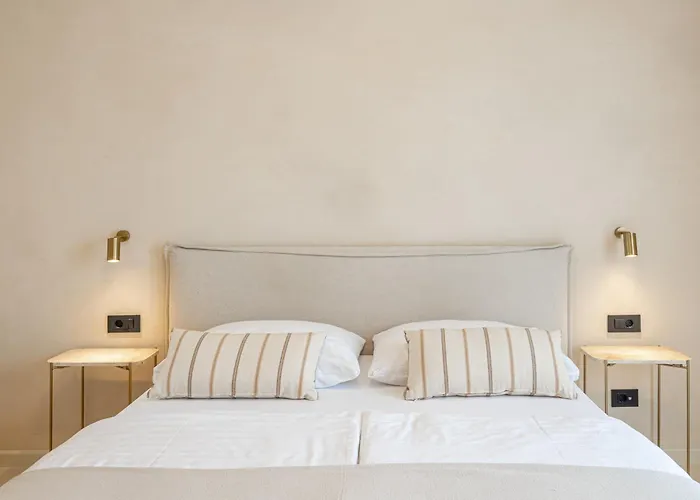 Lo͝or Luxury לינה וארוחת בוקר 4*