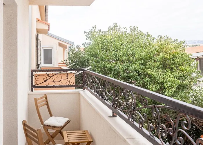 Lo͝or Luxury 4* סטוברץ