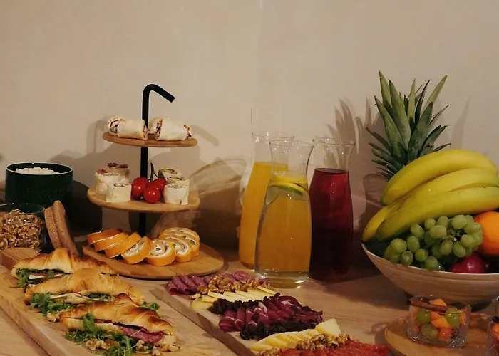 Lo͝or Luxury 4* סטוברץ