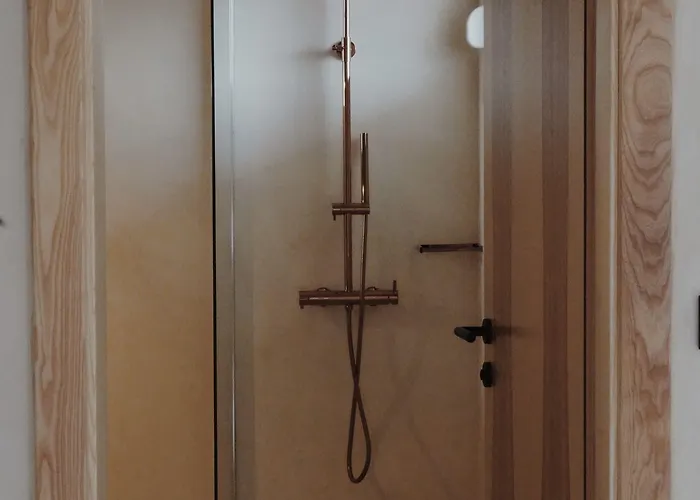 Lo͝or Luxury סטוברץ