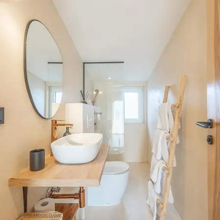 Lo͝or Luxury Retreat Otel